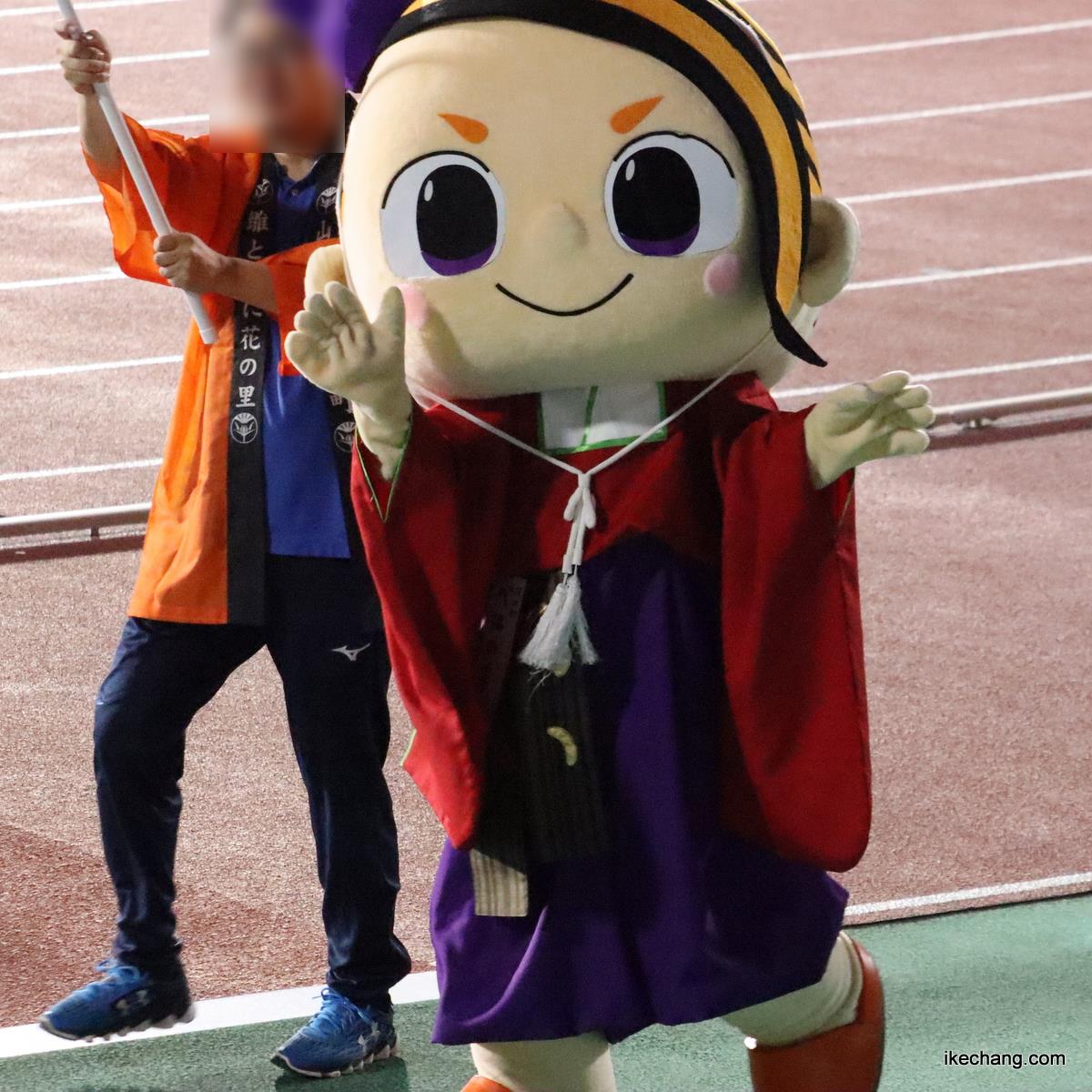 ikechang_com's tweet photo. #モンテディオ山形×V・ファーレン長崎
#モンテディオ写真部
ハーフタイムにスタジアムをまわる #ゆるキャラ/#マスコット のみなさん
1⃣ #寒河江市「#チェリン」
2⃣ #イケモフ「#ディーオ」
3⃣ #河北町「#べにのすけ」
4⃣ #言霊戦士 #YAMBAIDER(#ヤンバイダー)
#montedio https://t.co/173ZpsVT0g