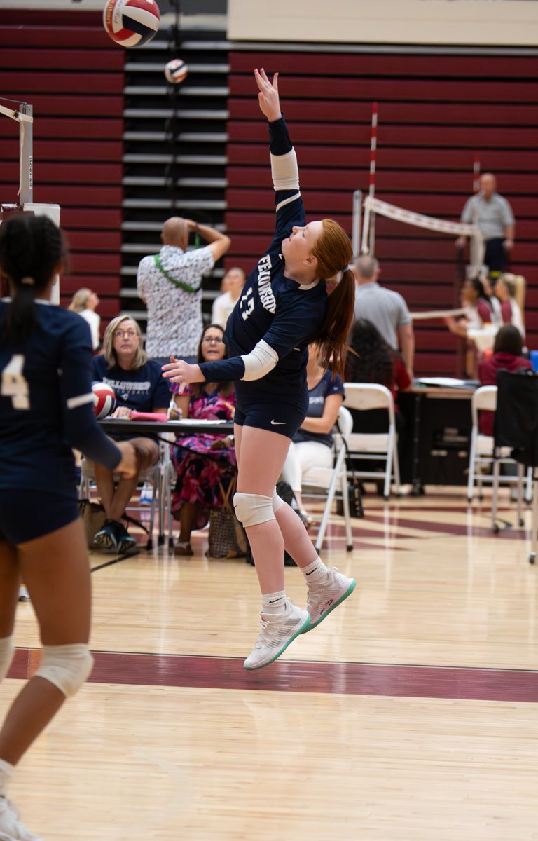 PaladinsFCS's tweet photo. JV volleyball team splits pair at Mount Pisgah on Monday! @FellowshipCS 
https://t.co/xyBt7ymOsd https://t.co/YwdJ1H24qe