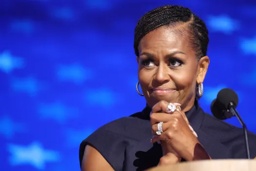 VondaPaige's tweet photo. Michelle LaVaughn Robinson Obama from the Southside of Chicago came to slay tonight. This will be remembered as one of the best convention speeches in history. #DNCConvention2024  #FirstBlackWoman #ForeverFirstLady https://t.co/njAViI628B