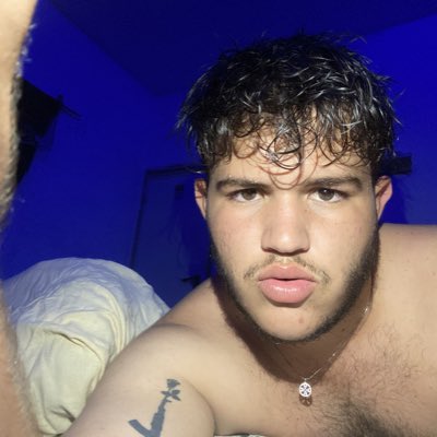 aleeeguttierrez's tweet photo. #NuevaFotoDePerfil https://t.co/iFfXJBQgqe