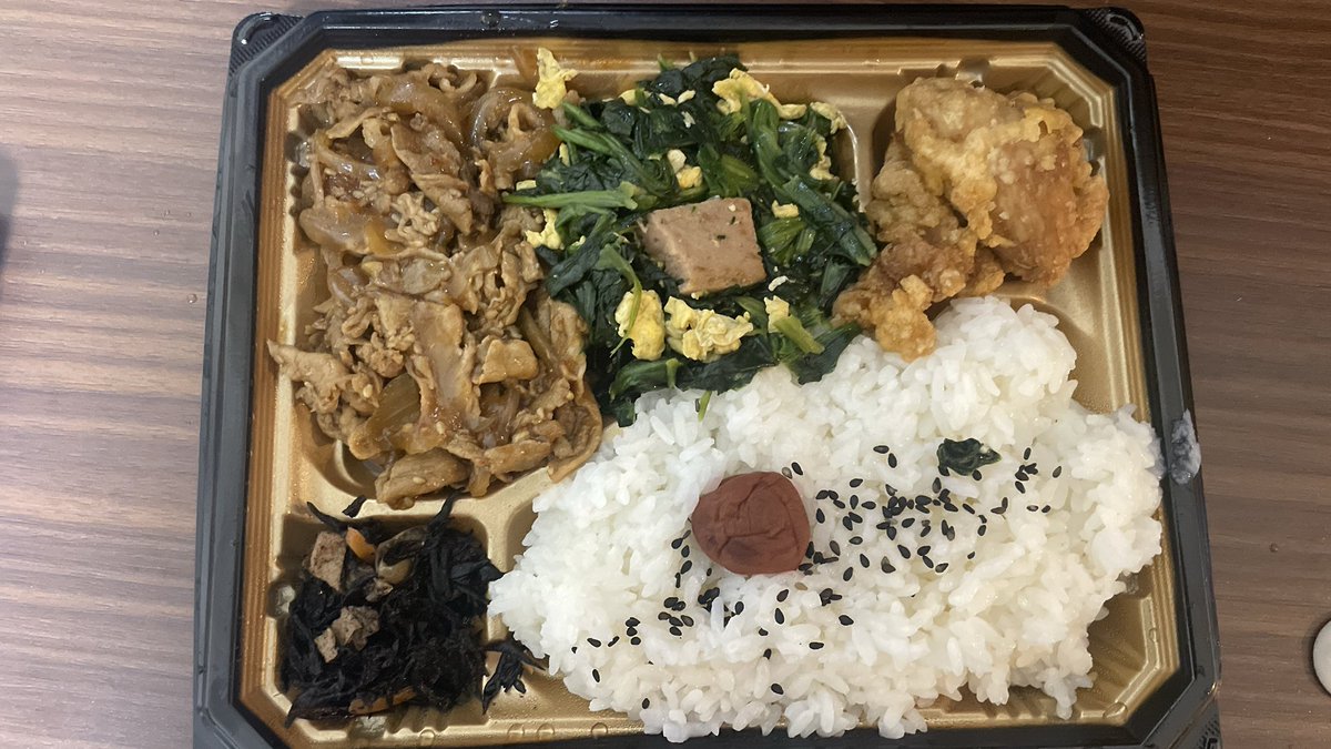 sq709's tweet photo. 単身赴任初日。
家族と離れ1人ホテルで食べた弁当。
味気ない。

#JALカードフォトコン2024 https://t.co/LliDenGFx5