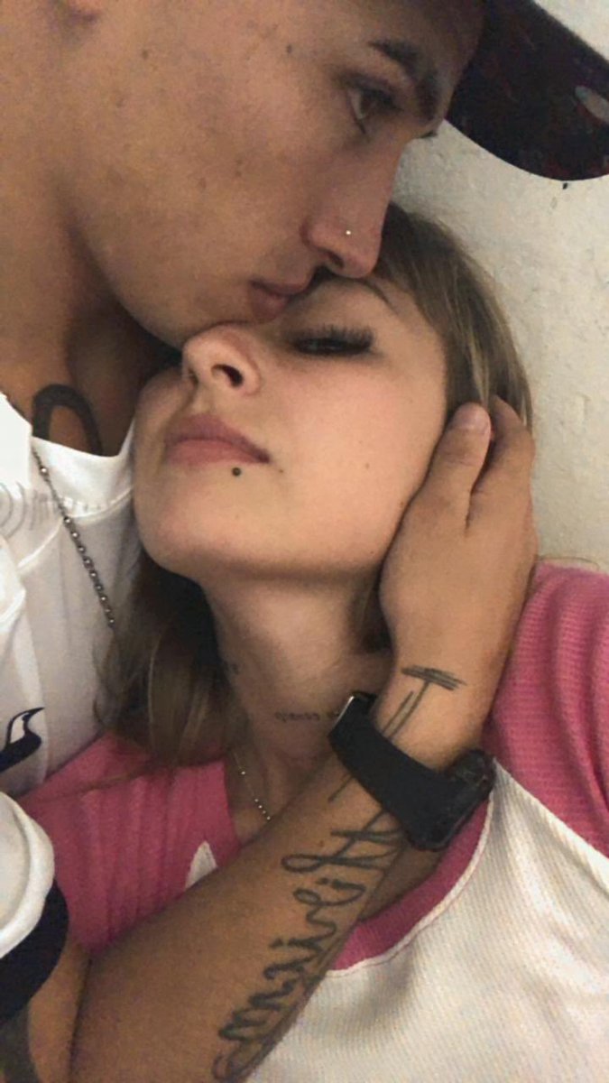 Yo sé que soy complicada, y que te cuesta entenderme. Y peleamos, pero yo no quiero que te vayas porque sos mi vida y yo te amo, te amo mucho ❤️‍🩹