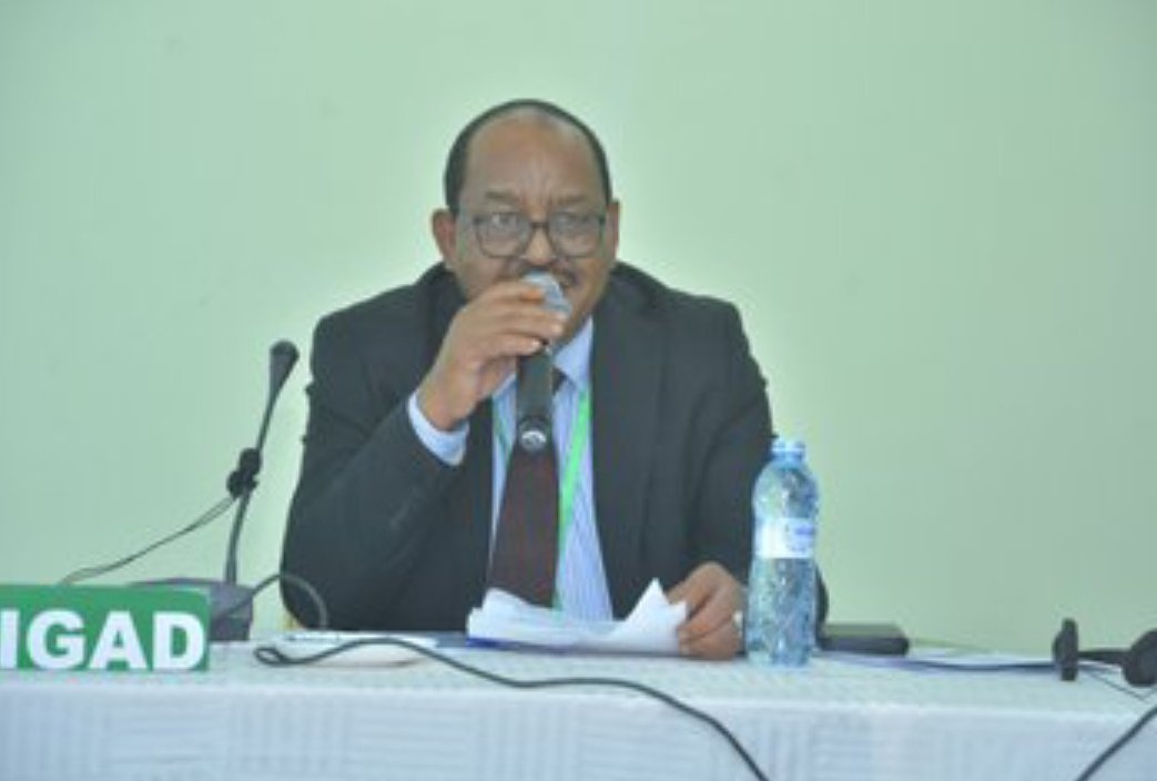 infoclaudia85's tweet photo. La Réunion Consultative Régionale des États Membres de l’ @IGADsecretariat sur la 4ème Performance Biennale du PDDAA se déroule actuellement à Entebbe, en Ouganda. Modérée par @BigirwaJoselyn, Cheffe de Mission de l'IGAD en Ouganda... #PDDAA #Entebbe 1/4 https://t.co/ZEvOOIUmpF