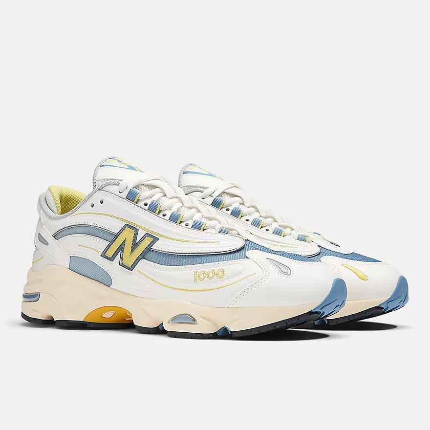 TheSiteSupply's tweet photo. Almost Live: New Balance 1000

Astro Dust: https://t.co/2lDyUOBui1  
Heron Blue: https://t.co/1En5tKSEWh https://t.co/0e3zCEJpPB
