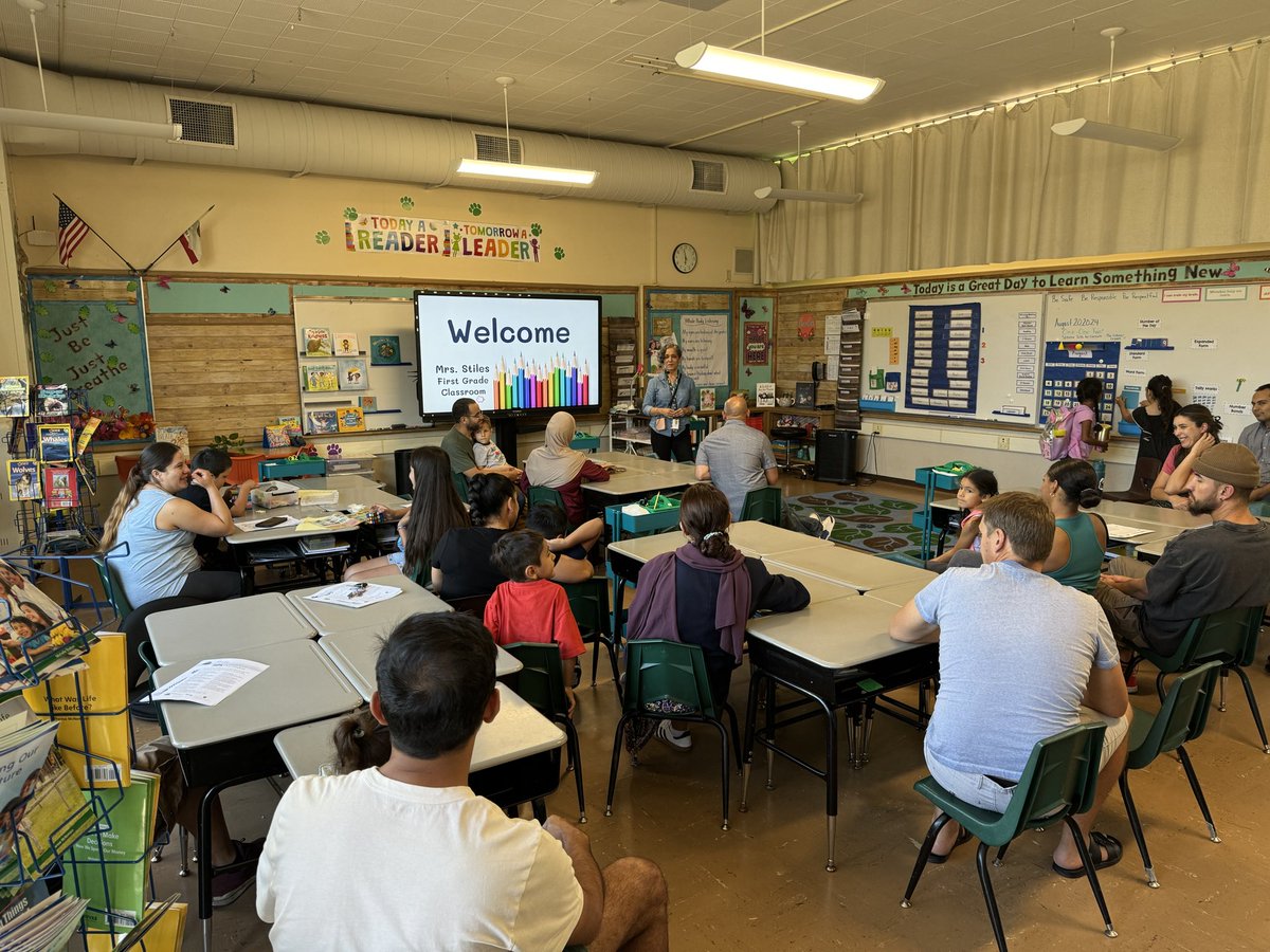 Amy Monaghan tweet media