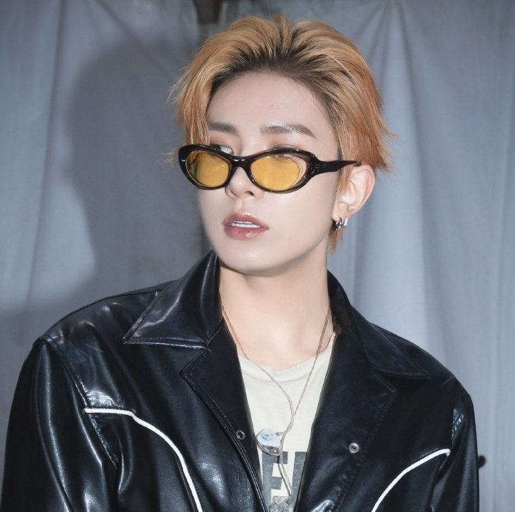 อัยพิฮีซึงใส่แว่นเปิดเหม่ง ทั้งหล่อ ทั้งเท่ นี่ละๆๆๆ ถูกต้อง😭😫👍🏻