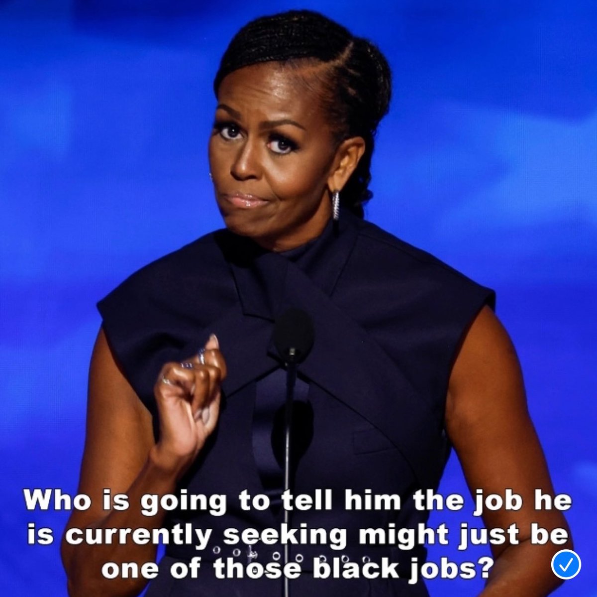 TommyHoll's tweet photo. MIC 🎤 DROP. 🇺🇸💙🌈✌️ https://t.co/cvEyVw1Z9I