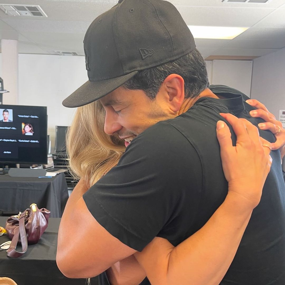 AJCookNews's tweet photo. AJ On Set of The New Season of Criminal Minds - https://t.co/Cko4DxUZCR https://t.co/leRTTK6PQR https://t.co/UYIDNAIa10