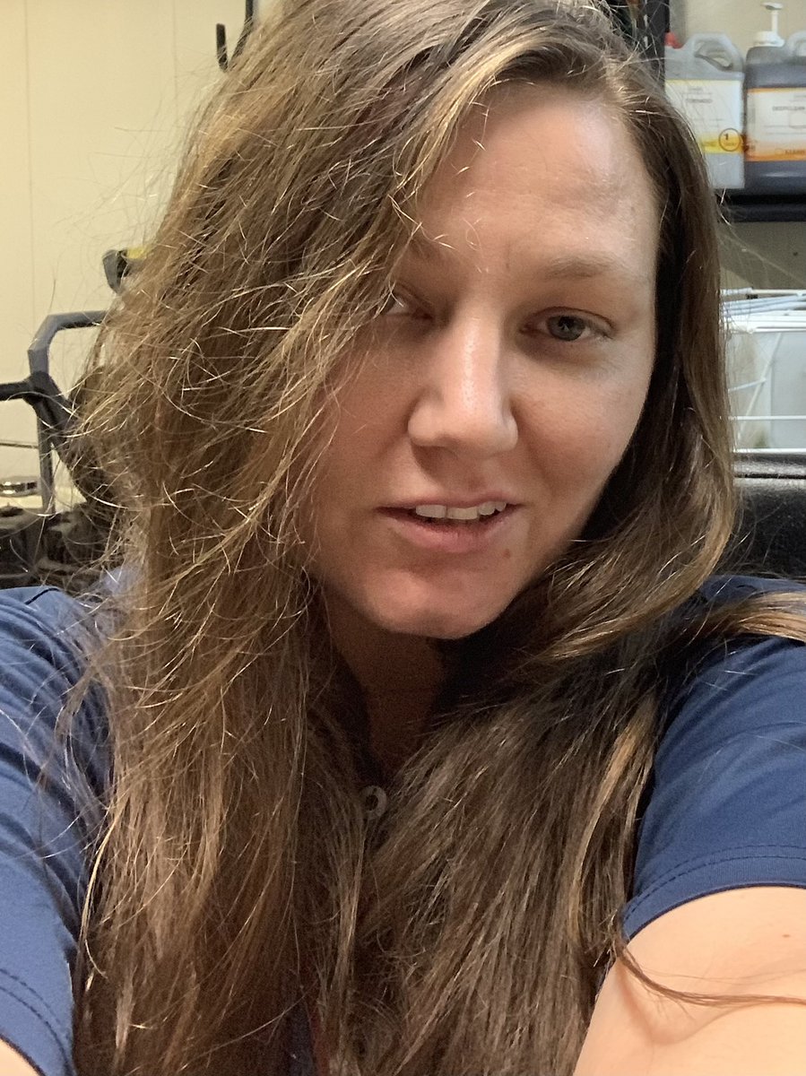 Naddleslee's tweet image. It’s time for a trim &amp;amp; some makeup 💄 &amp;amp; perhaps being dressed in something anything other than my pj’s or my work uniform. Who else is craving a night out… a #concert - #dinner #museumTour bloody anything 😂