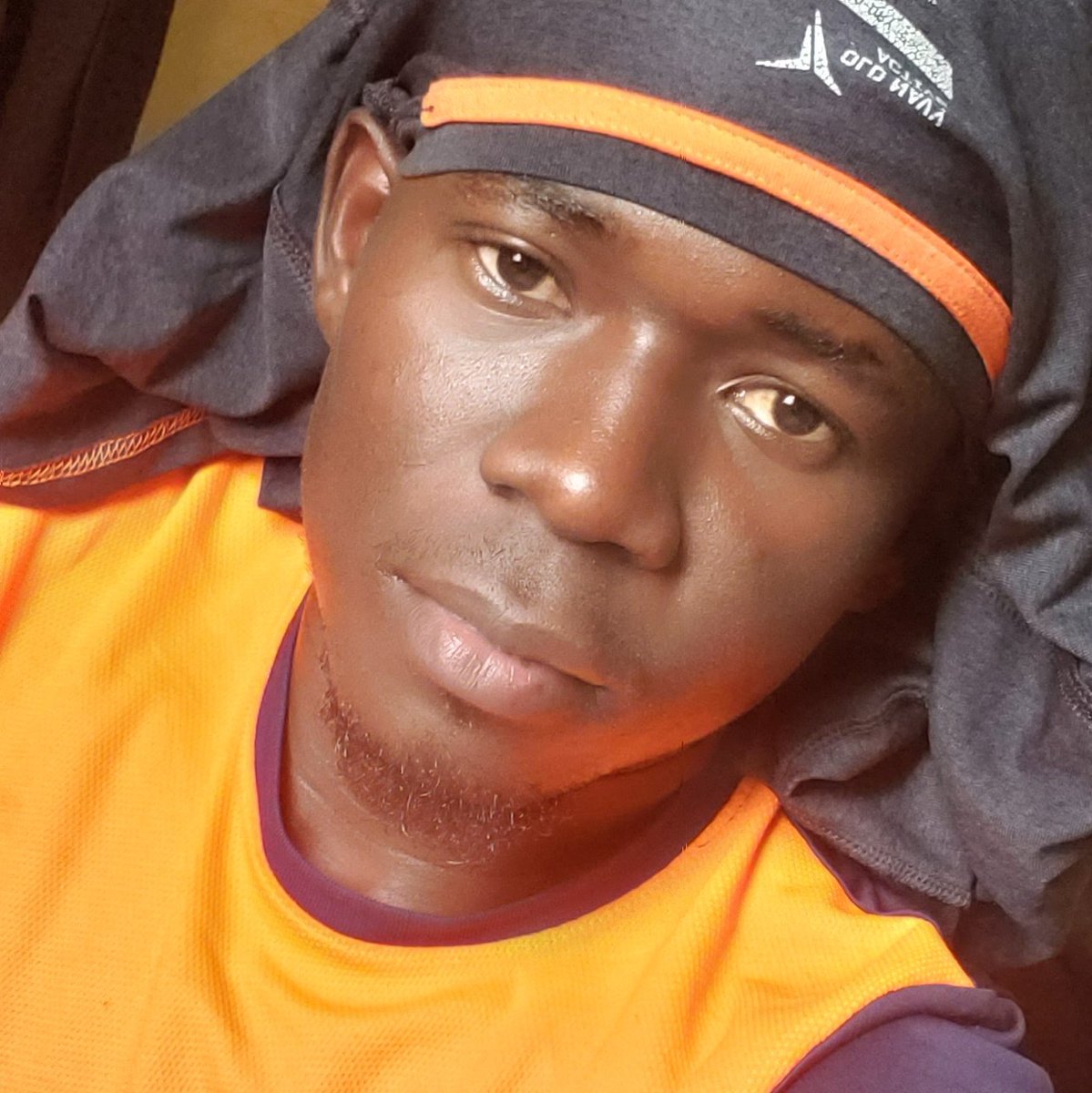 OClifftone's tweet photo. #NewProfilePic https://t.co/VLPUGJjeTs