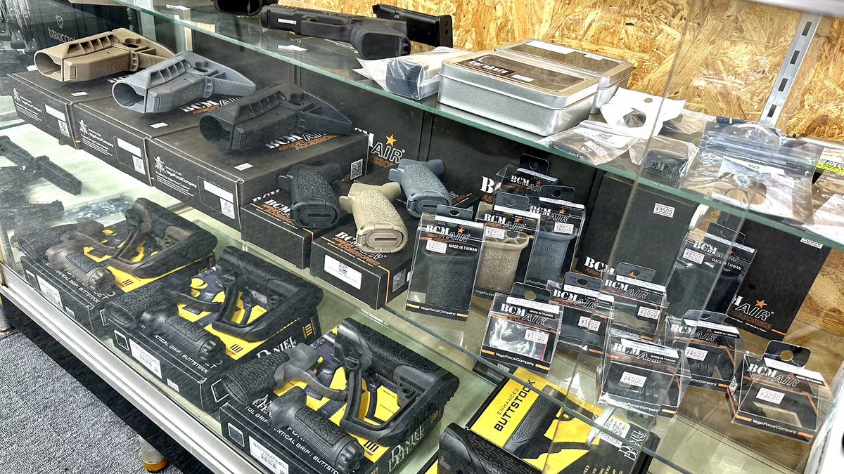 MGASHOPworkshop's tweet photo. #BCM 正式ライセンス品
#BCMAIR 各種アタッチメント入荷致しました☺️
当店では高品質なレプリカや実物パーツなどもご用意しております。
1点1点お手に取って確かめて頂けますので納得のいくお買い物が出来るとか思います😎
是非ご来店お待ちしております♪
#MGASHOP
#新木場 https://t.co/hSZndN4GpP