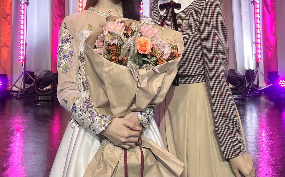 nogizaka46's tweet photo. 【ブログ更新 林瑠奈】 君が何を考えてるか知りたかった https://t.co/kVxNlPzfBO https://t.co/BrYU5d5DSi