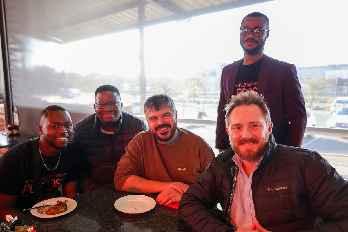 FlowComms's tweet photo. At Flow, we’re about solving problems, adding value, generating quality work, making a difference, forging relationships and collaborating.
We love doing work that is purpose-driven 💫
📩 info@flowsa.com
📲+27 (0)87 095 8182
#FlowComms https://t.co/69LfreEC2M
