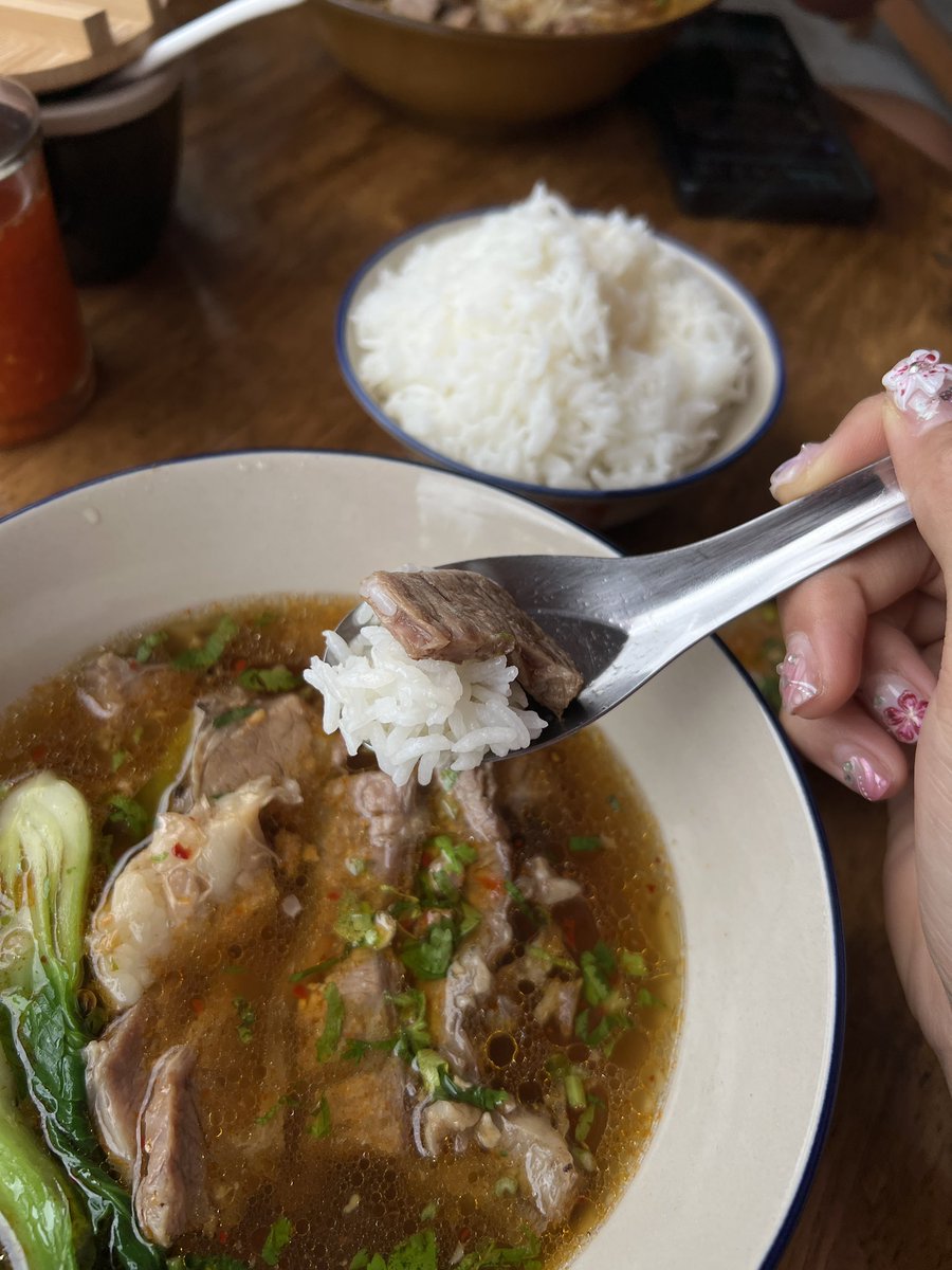 พิมวาจะเป็นนักร้อง tweet media