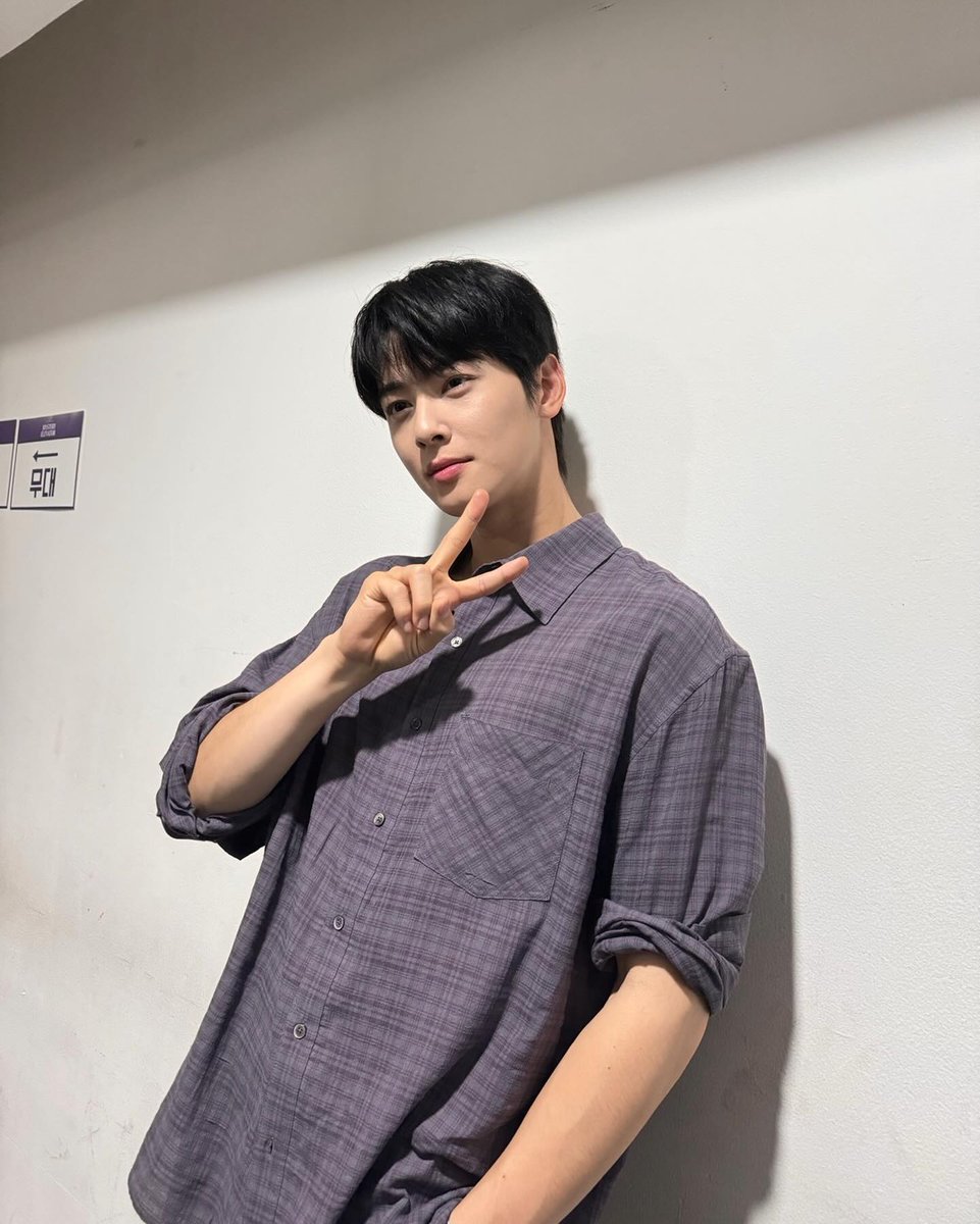 tenasia_'s tweet photo. 🎶텐아시아 주제별 투표 진행🎶
💎8월 21일 투표 마감됩니다💎
Q. 같이 노래방 가서 듀엣곡 부르고 싶은 남자 가수는❔
🔎 현재 순위 🔍
1⃣ #하성운 #HASUNGWOON
2⃣ #아스트로 #차은우 #CHAEUNWOO
3⃣ #더보이즈 #주연 #JUYEON
4⃣ #김재환 #KIMJAEHWAN
🔗(https://t.co/CMZOL8PslV)
#ENENT #실시간 https://t.co/pOFZuIhtJX