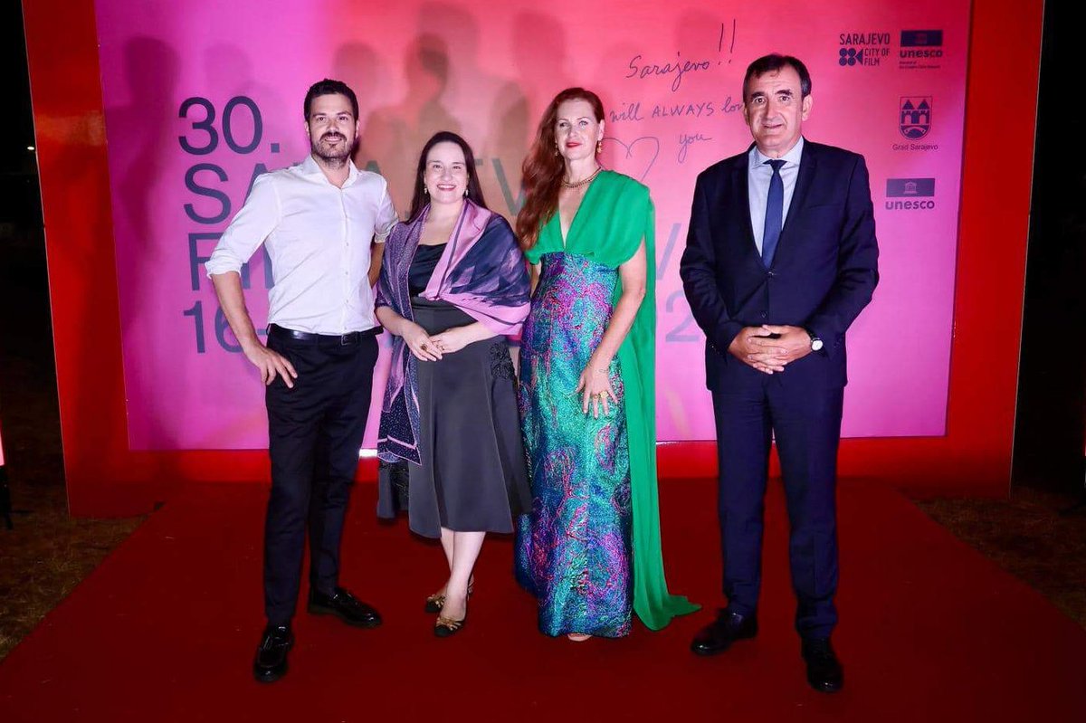 🌟Celebrating #Sarajevo, UNESCO City of Film!🎬

On 19 August 2024, <a href="/UNESCO/">UNESCO 🏛️ #Education #Sciences #Culture 🇺🇳</a> honoured the rich cinematic #heritage of the city and its vibrant contribution to global film culture, patronaging the #30thSFF. 👏

#SarajevoCityofFilm