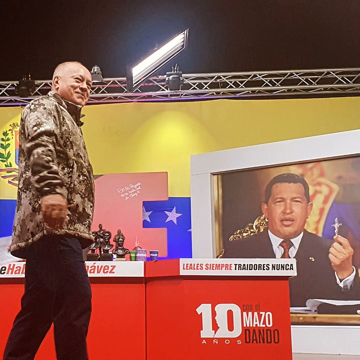 Los GALLOS del SUR tweet media