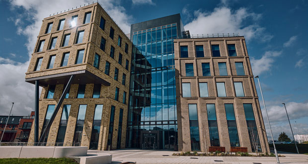 Hard services contract win for Q3.

Boutique FM company, Q3, has won a three plus two-year, hard services contract with Middlesbrough-based video game developer, <a href="/DoubleElevenLtd/">Double Eleven</a>...

Check out the full story 👉 zurl.co/ciuZ (<a href="/fmjtoday/">Facilities Management Journal (FMJ)</a>)

#facilitiesmanagement #trending