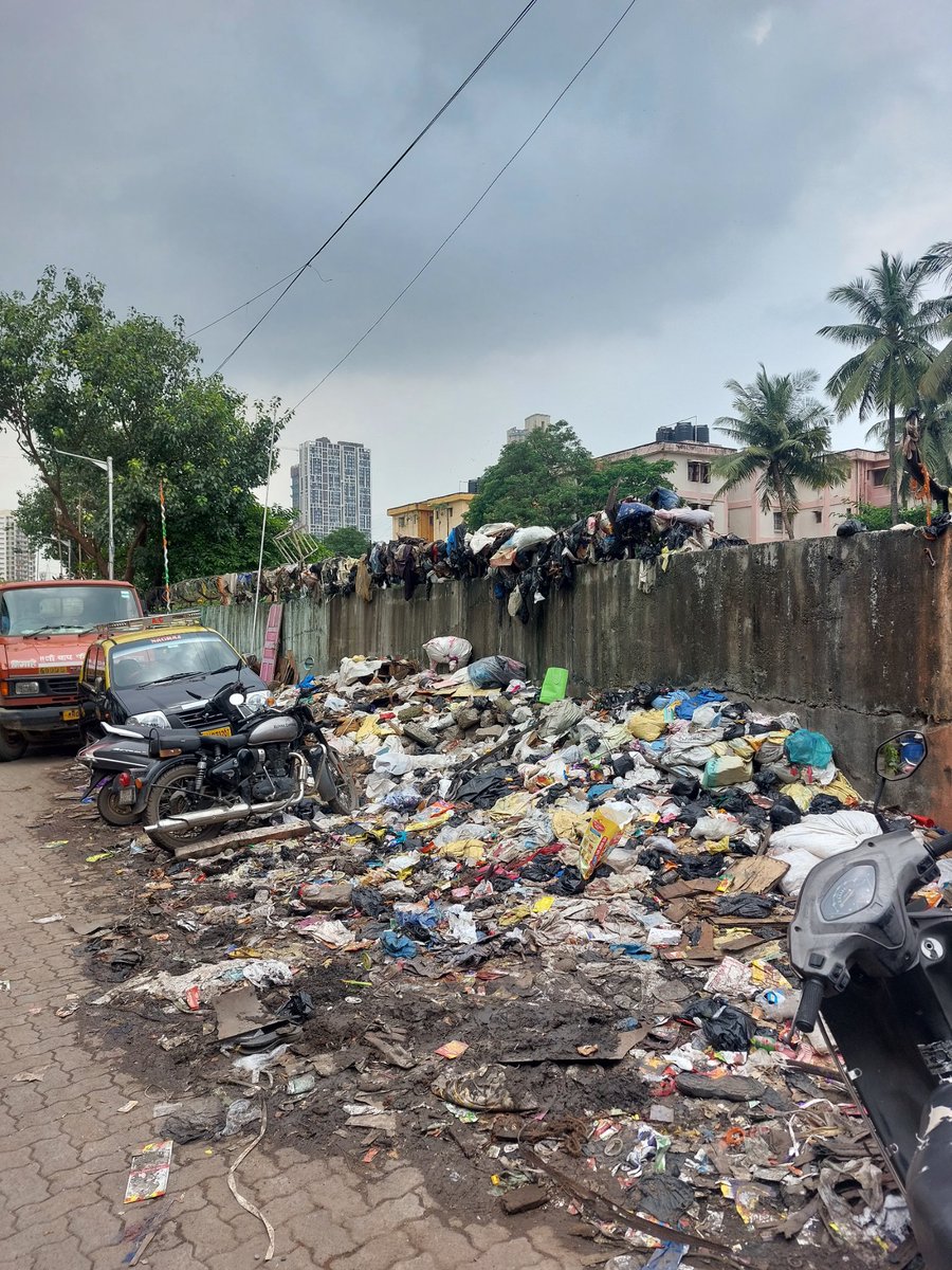 navinruyella's tweet photo. @mybmcWardFN The issue of garbage at the street corner and spreading dangerous disease I'm requesting to BMC Please clean this street garbages. 
Add:. Vijay nagar s.p road near saibaba mandir antop hill Wadala-400037.
@mybmc @ravirajaINC @GaneshYadavINC @skk_the @WadalaForum https://t.co/eyBgqEyYau