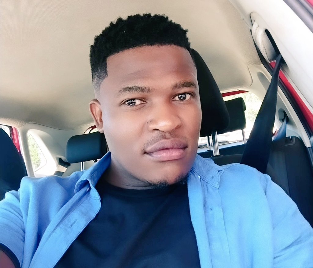 StableNathi's tweet image. #NewProfilePic