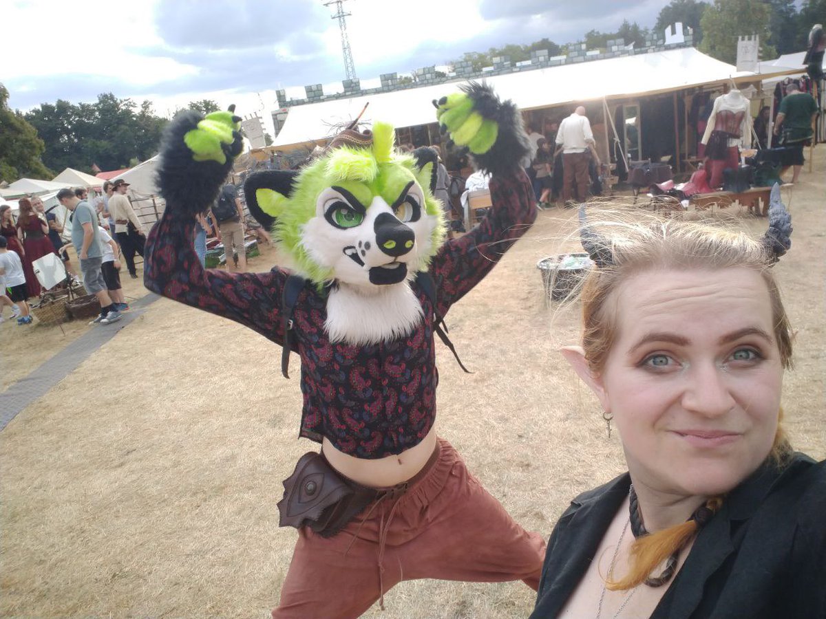 Amry Frayt (@amry_frayt) on Twitter photo Dangerous Pirate coming to claim yo ur booty. Dangerous Pirate coming to claim yo ur booty.