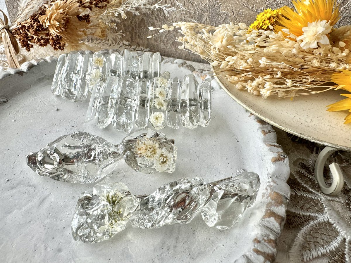 pkb_handmade's tweet photo. #幾千万の星から私を見つけて欲しい

鉱石風のアクセサリーを中心に作ってます🩷見つけてください🫣 https://t.co/aHeASIQT7h