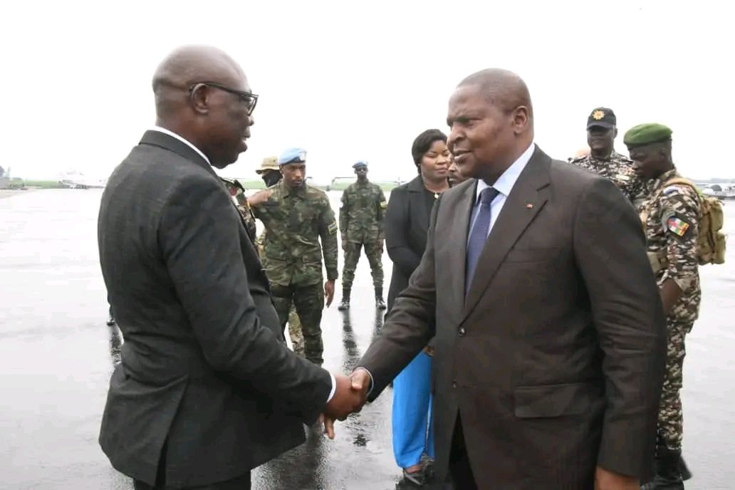 ngoulanga's tweet image. #RCA:Le président TOUADERA est de retour à Bangui hier après avoir prendre part à la cérémonie de commémoration du 80éme anniversaire du débarquement en Provence des militaires africains.