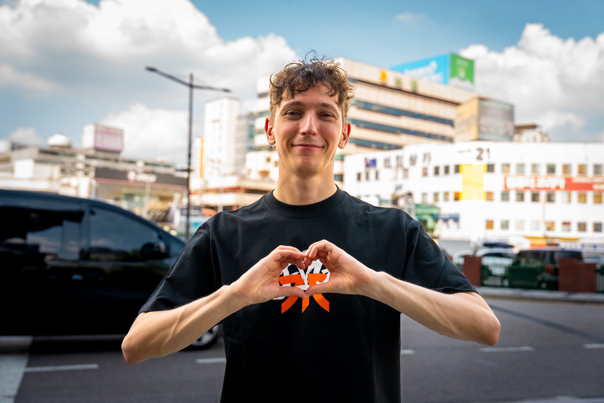 FNATIC tweet media