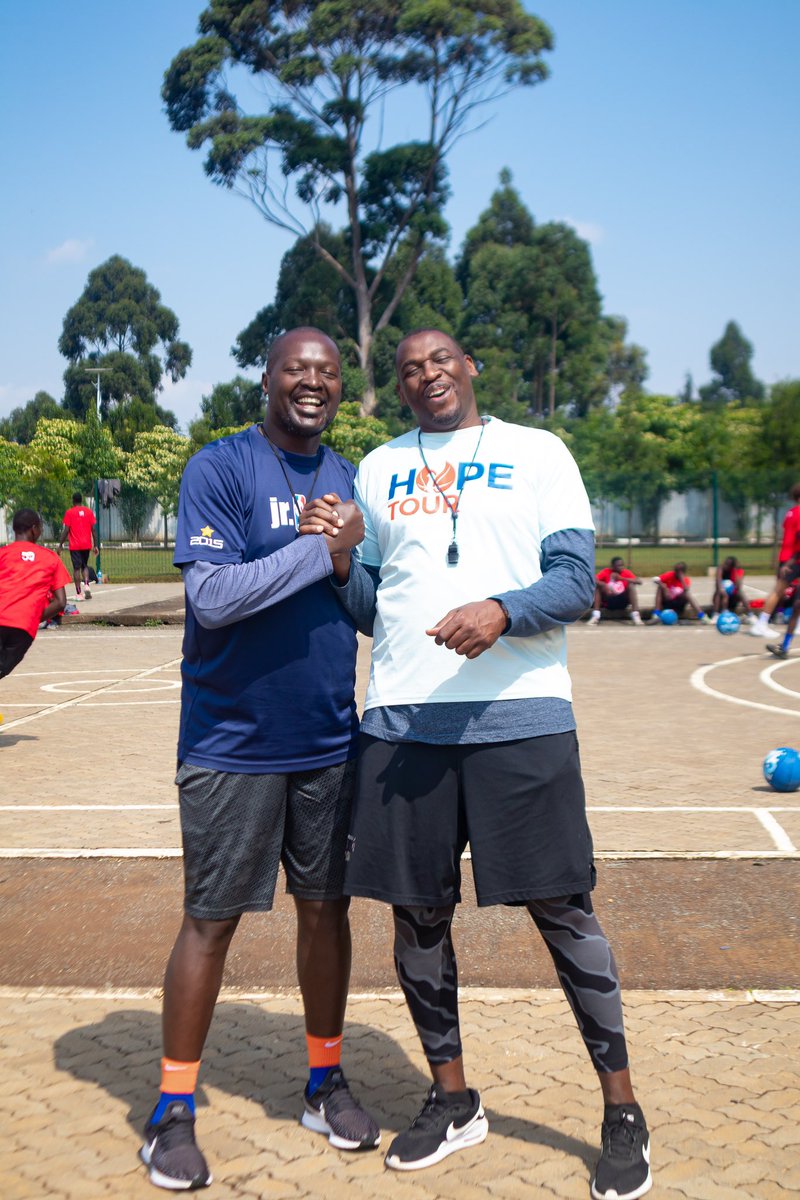 MartyneOkwako's tweet photo. Top 50 Kenya 🇰🇪🏀🇰🇪🔥🔥 Jnr &amp; Youth camp 5 Day residential camp .. 100 Athletes,100 basketballs,100 training/playing gear distributed to the 100 participants https://t.co/HYLI3XyuSI