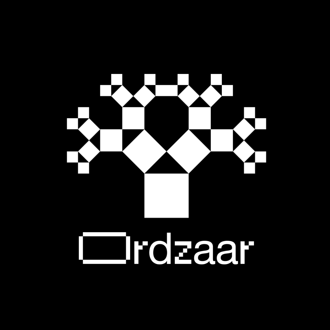 ordzaar's tweet photo. FRACTAL? F*CK YEAH

Something's cooking with FSIC, we've got 5 GTD WL (And more on our Discord for ZAAR pass holders)

❄️ Follow @BTCFSIC, @fractal_bitcoin &amp; @ordzaar 

❄️ Like + RT this tweet - Tag 3 frds in comment and leave your wallet addy  

❄️ SEND ZAAR

Ends in 24 hrs ⏲️ https://t.co/8J1w6ANPJN
