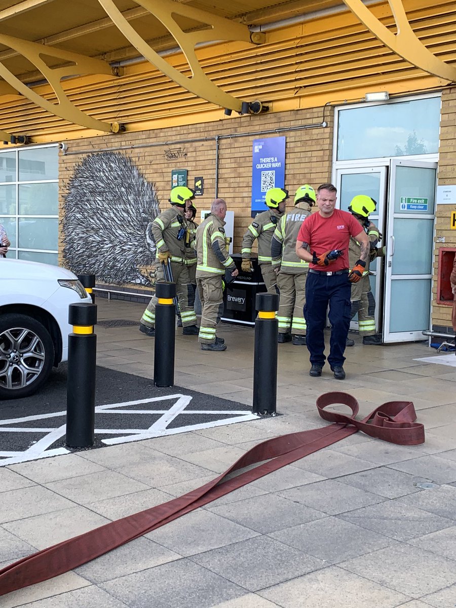 LittleMissMon's tweet photo. @RomfordRecorder 3 fire engines at The Brewery, building evacuated. No sign of smoke https://t.co/1CgR0ckp0j