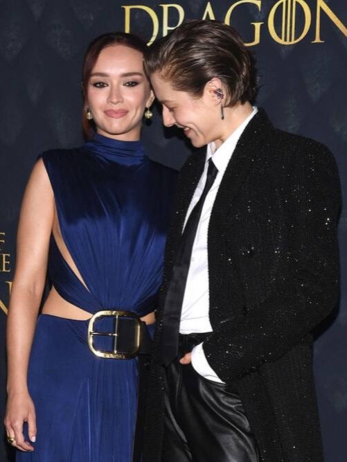 Tata (@villaneluthvr) on Twitter photo 