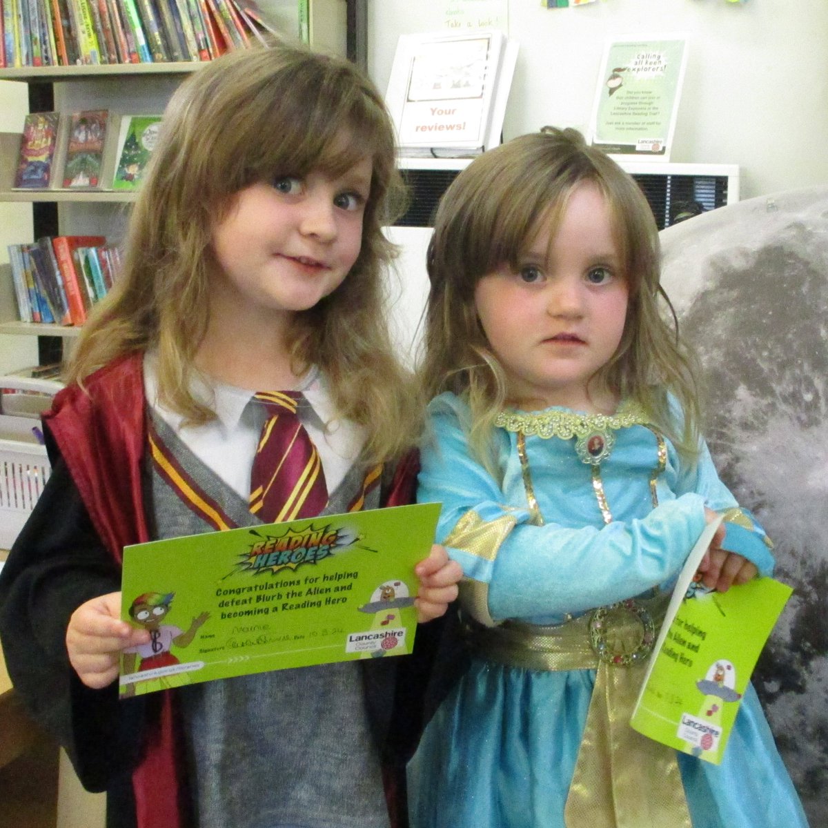 LancsLibraries's tweet image. Three cheers for some of our amazing Reading Heroes!

Let&apos;s hear it for 
Lilly from #LeylandLibrary
Alby from #LongtonLibrary
Isla, Marnie and Rowan from #AdlingtonLibrary

Get involved here
lancashire.gov.uk/libraries-and-…
#LancsReadingHeroes #LancsSummer