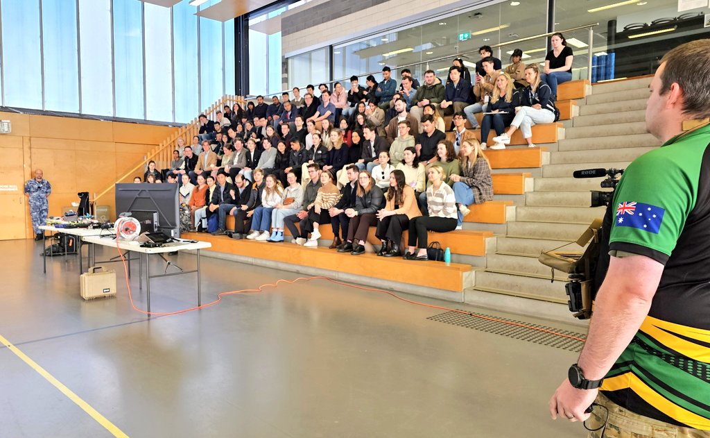keirinjoyce's tweet photo. A real pleasure to brief the #NextGen of the #CASG Grad Program on #YourADF #UAS/#drone programs; And demo’d the @AustralianArmy #BlackHornet and #DroneRacing!
Thanks @HueyFPV and @AuADRT for their time to demo!
@AusAirForce @AAUS_Live @SEAC_ADF https://t.co/4qECDknGnq