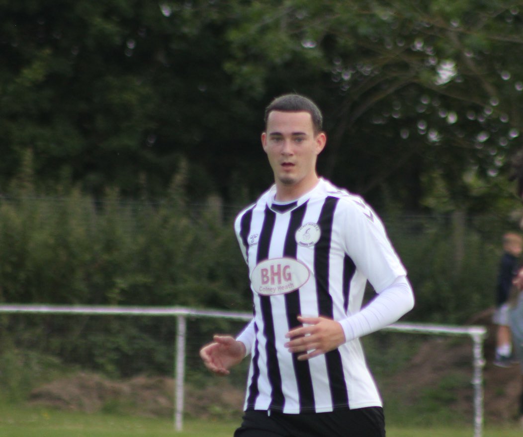 OLLIE LAWFORD DEPARTS

We can announce that Forward, Ollie Lawford has decided to move on to seek more game time. 

Lawford joined the Magpies at the start of last season &amp; scoring some brilliant goals along the way. 

We wish Ollie all the best in his future &amp; hope to cross