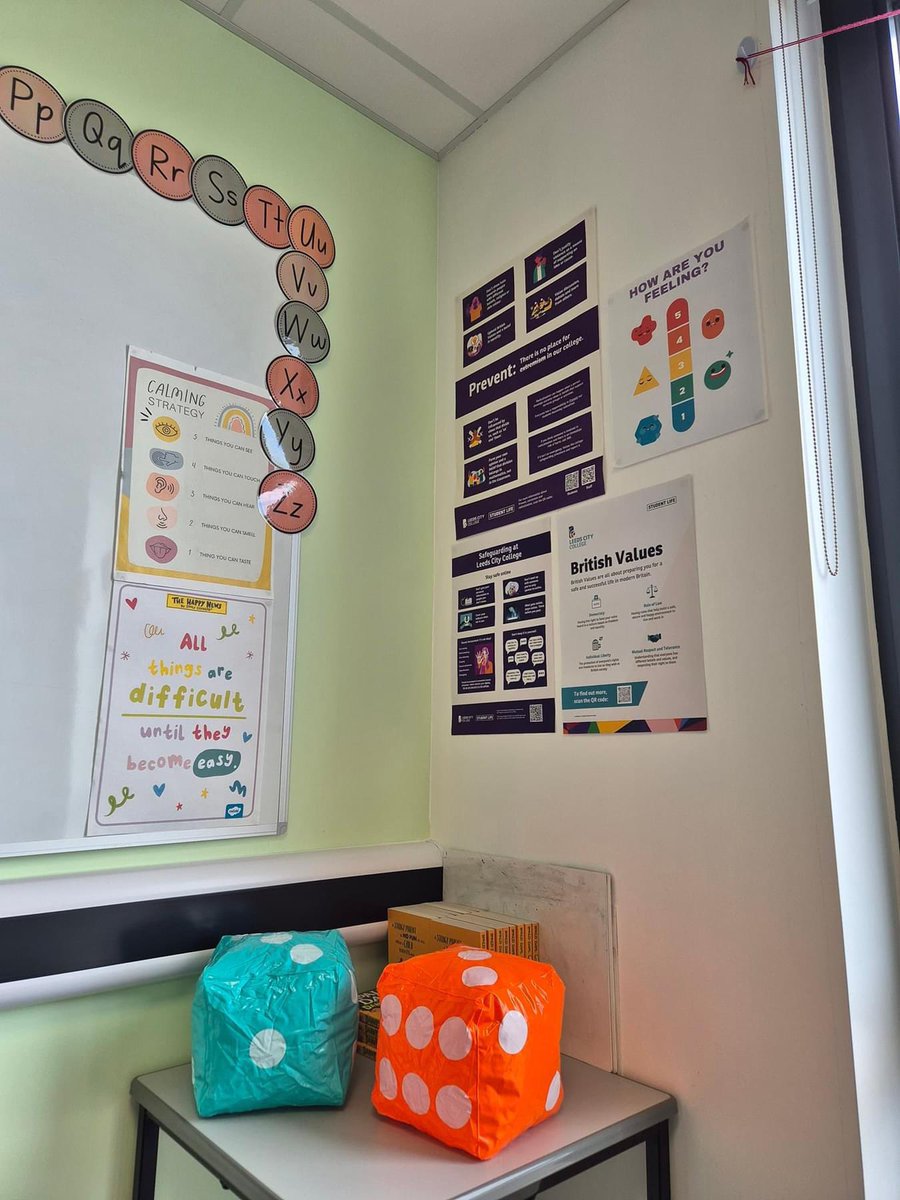 Classroom’s at Printworks, just hit a little different! 💙 

Kudos to English teacher Holly, for creating this wonderful, interactive and supportive learning environment! 👏👏👏

#furthereducation #engineering #teamprintworks #success #greatteam #leeds #learning #fe