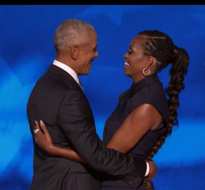 HD4safety_USAF's tweet photo. @DNC @harrisonjaime @DemConvention what kind of WIZARDRY is going on in Chicago?!!๐ฅ#Night2
DJ Cassidy, sheer joy & then Georgia amps it to a million volts!
Our Dougie knocks it out of the park & #TeamObama brings home the GOLD!!๐ฅTY!!! #DNCConvention2024 #DNC2024 #HarrisWalz2024 https://t.co/AJEzgjsy9P