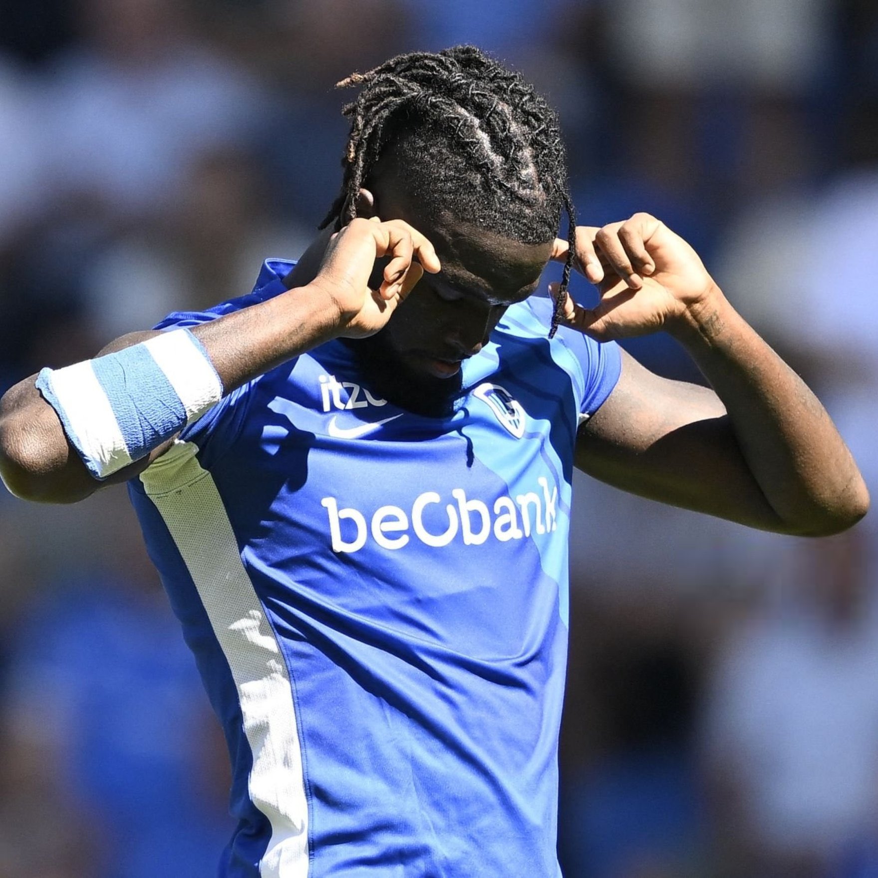 Sports Digitale on X: "Trabzonspor, Tolu Arokodare için Genk ile bir  görüşme daha yaptı. ? @yagosabuncuoglu https://t.co/guoWu9ubtd" / X