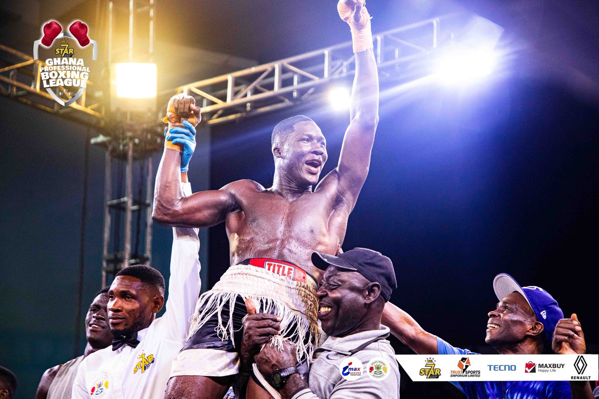 maxtvgh's tweet photo. Razak Mohammed vs Raphael Deh was a great bout to watch. Both of them came with their 'A' Game and delivered.
Watch fight >> https://t.co/Tphyr9IiCX

#FightNight3 #GhanaProfessionalBoxingLeague #Bel7Star #BukomBoxingArena #MaxSports #MaxTV #maxonline https://t.co/dccouchNOG