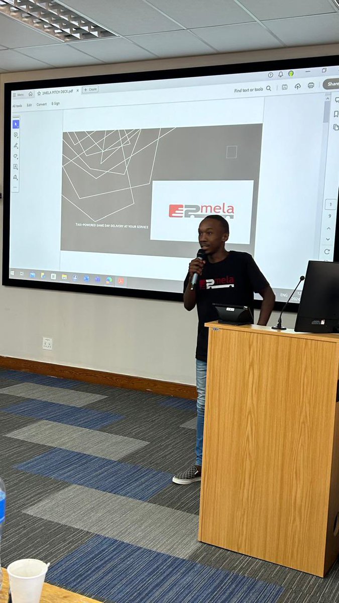 Inhlanyelo_hub's tweet photo. The competition is heating up at the #InhlanyeloHub Pitch Contest!🥶 Incredible ideas are being brought to life as entrepreneurs continue to battle it out. The energy is electric! #Entrepreneurship #StartGlobal @unisaradio @unisa https://t.co/74FfrxrPWc