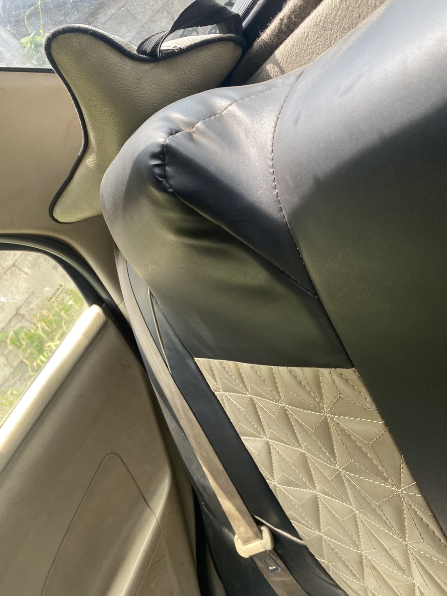 OsumAshish's tweet photo. This is how your premium ride look like into a metro city Pune @Uber_India https://t.co/eBadt4Ixes