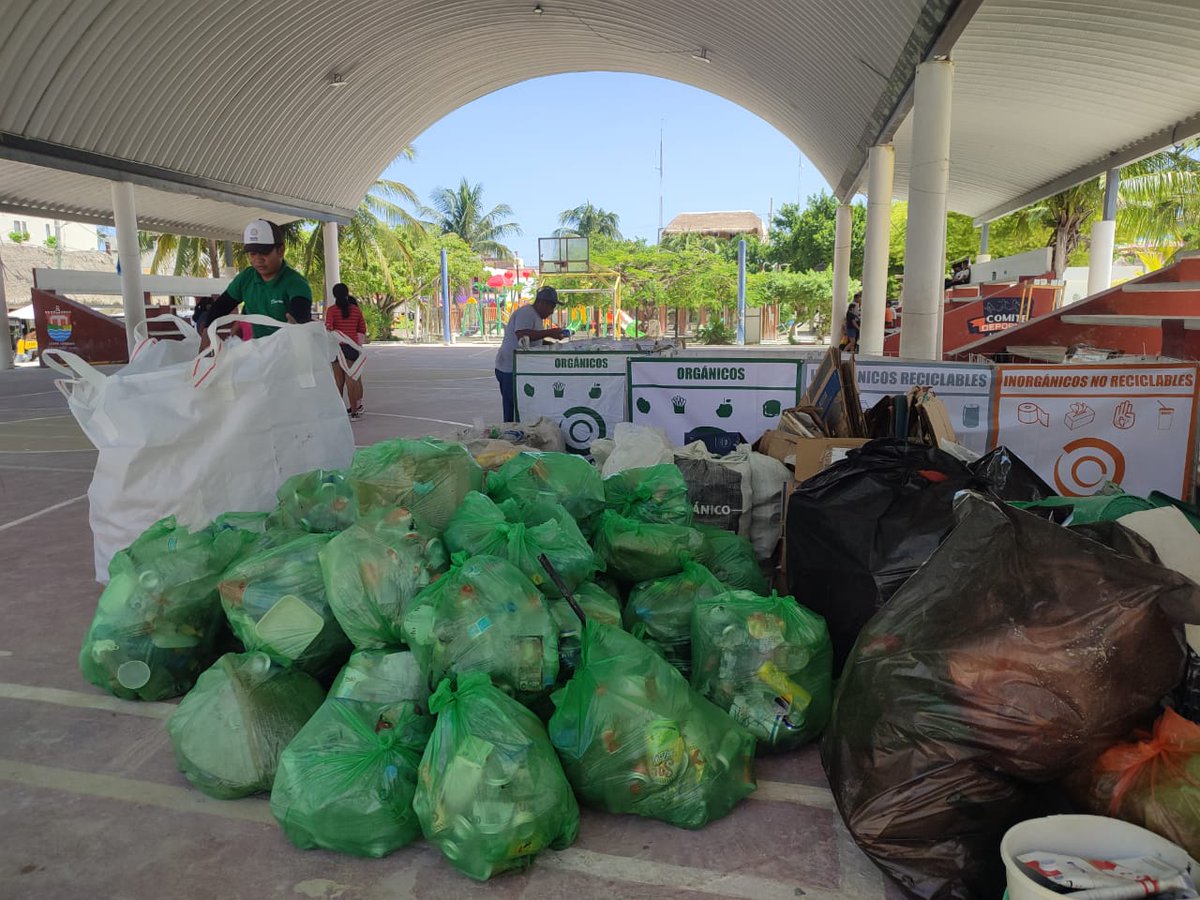 ecoceac's tweet photo. Junto a nuestro asociado @BepensaCorp, vivimos un #FelizMartes tras participar en un #ecorescate más en la isla de #Holbox 🏖, recuperando los siguientes #residuos 🚮:
🌿 11 kg de Orgánicos
❎️ 260 kg de Inorgánicos NO reciclables
♻️ 350 kg de distintos materiales #reciclables https://t.co/PoOJ9LrNlc