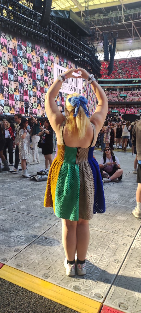 Jasi left her heart at the ERAs tour 🫶🏼 (@just_jasi_) / Posts / X