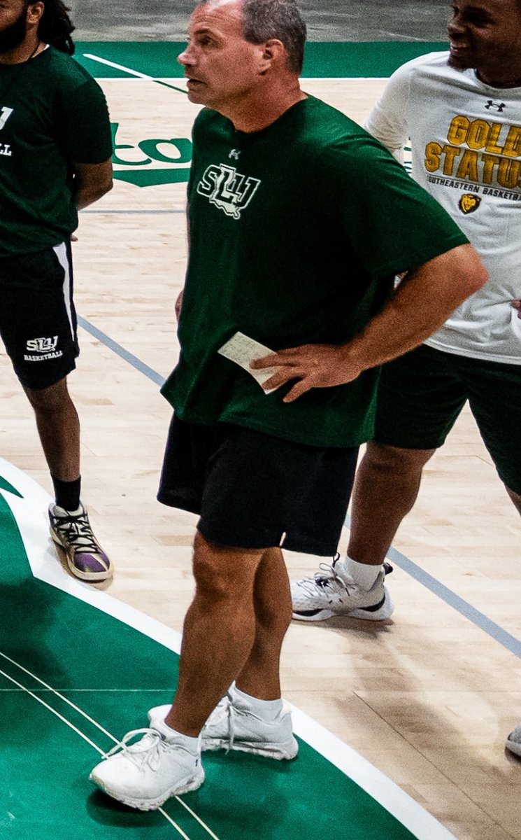 Kyle Roane tweet media