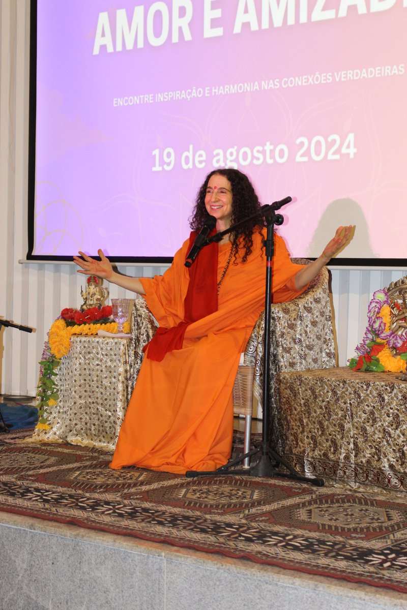 SadhviBhagawati's tweet photo. Such a joy to celebrate #RakshaBandhan at  @indiainbrazil in Brasilia with the ambassador, @AmbSKReddy, Brazil's President of the Superior Labour Court @leliobentes and our beautiful Brazilian family and to dive deep together into #satsang on the theme of love and #friendship. https://t.co/pi9Tcq2Xvt