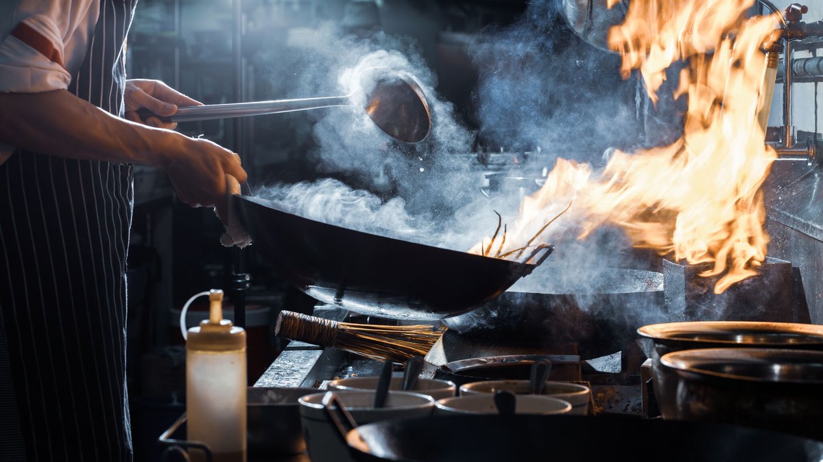 Don't let an accident ruin your business. Prioritise safety and give yourself peace of mind.

Our systems are designed to detect and extinguish fires quickly, minimising damage and downtime.

Click here: bit.ly/3ylGEzk 

#KitchenSafety #FireSuppression