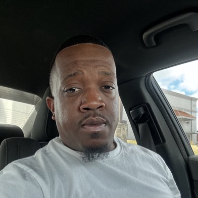 CoreyT_23's tweet photo. #NewProfilePic https://t.co/X9VJHHI3Lw