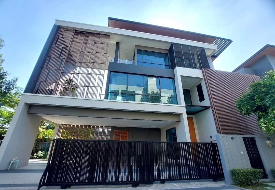 sarinyarinya's tweet photo. The Gentry Vibhavadi 62 🗝️ ใกล้  มหาวิทยาลัยศรีปทุม
Private Pool Villa Court Yard พร้อมลิฟต์ส่วนตัว บ้านพร้อมโอนค่ะ
112.9 ตร.ว. พท 593 ตร.ม.
5 นอน 7 น้ำ 4 ที่จอดรถ 1 ห้องเมด
เพียง 66 ลบ
#THEGENTRYวิภาวดี #TheGentryVibhavadi 
 #architecturesinterior #interior #interiordesign https://t.co/AJx53zkENn