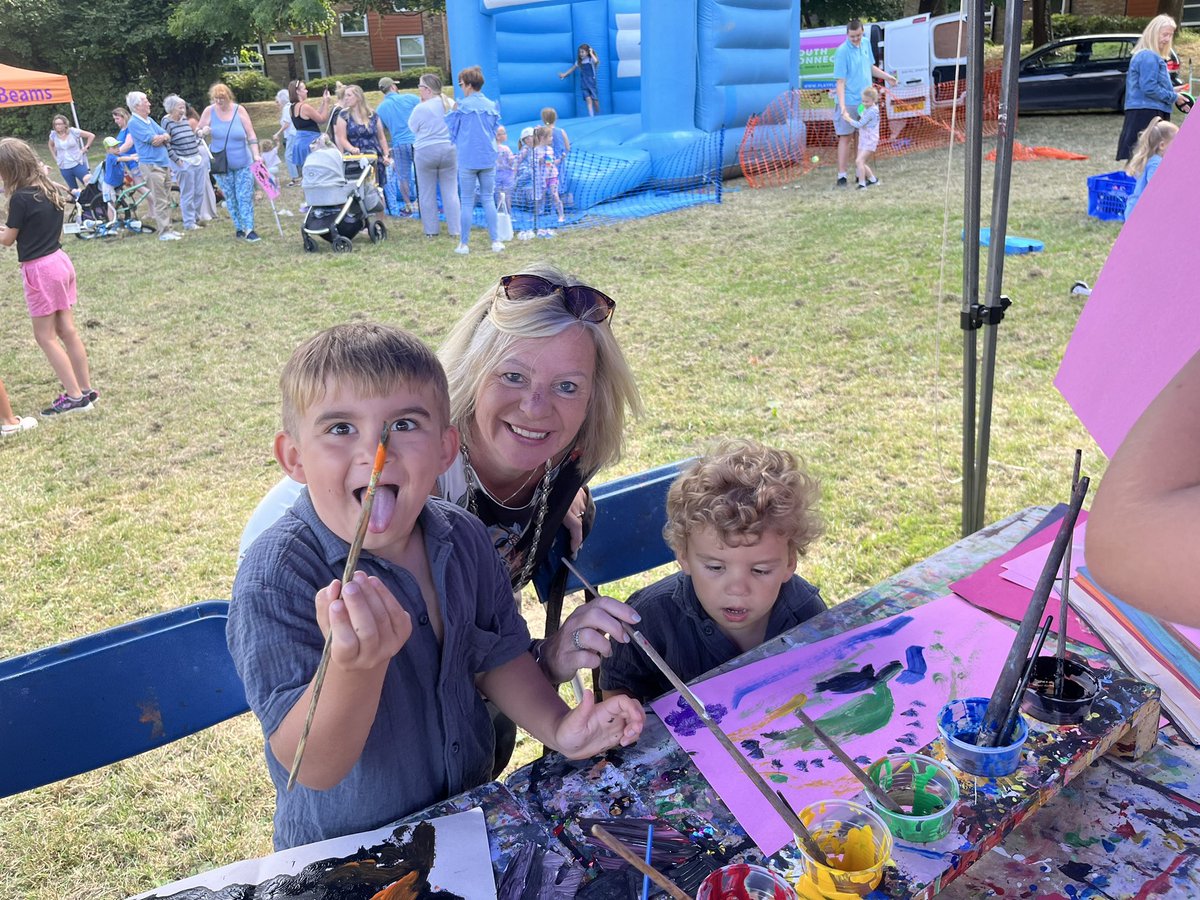 Not sure what to do today with the kids ? 
Last week of the Sevenoaks District Council fun days, they are at Farningham 10.30-1.30 at market meadow High Street Farningham today 
Crockenhill tomorrow and the last funday is in Chipstead  Friday
