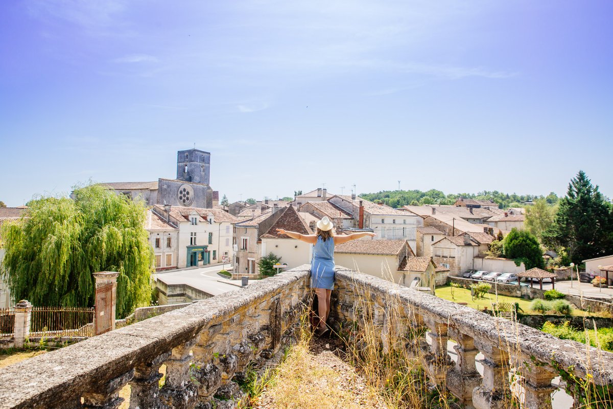 Ce matin à 9h30 sur #RadioOpenFm, le "Suivez le guide en Nouvelle Aquitaine" vous entrainera à #AubeterreSurDronne.